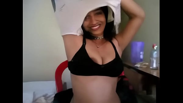 Download Video - In hotel with my friends