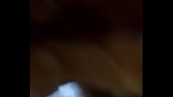 Crown Macht Sich Über Einen Blowjob Auf Dem Tisch Lustig