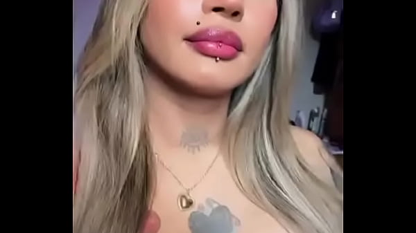 Do you like my plump mouth?!