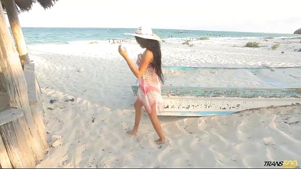 Download Video - Lizzy Laynez Behind the Scenes Trans500