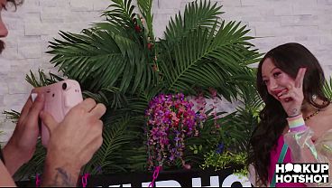 Petite Sage Hunter Meets Up With Nade Nasty For Extreme Sex!