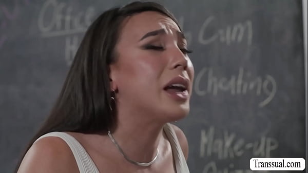 Smoking hot TS stepdaughter analed by black stedad