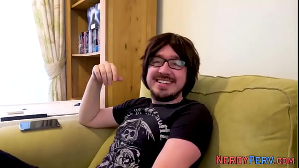 Yorkshire nerd cock sucked