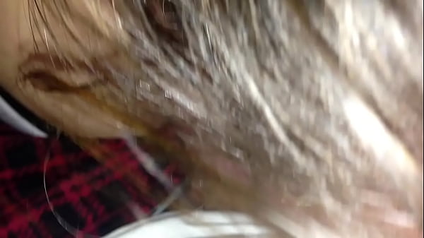 amateur girl blows me