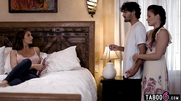 Virgin couple asked MILF stepmom Silvia Saige f...