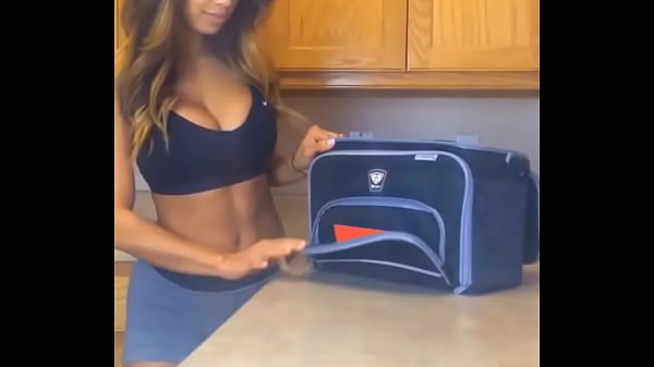 laisdeleon‘s sex yoga