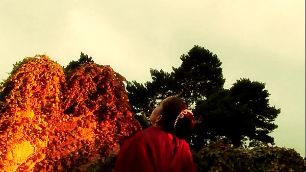 Skank Tunnel Kaia Kane