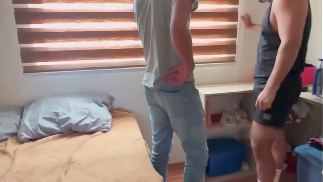 Joven estudiante entrega su culito a cambio de mejorar sus calificaciones
                     blowjob handjob voyeur bareback gay blowjob muchos negros