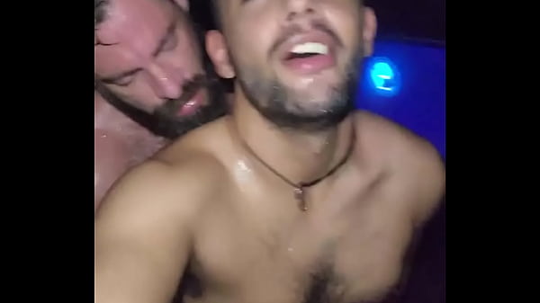 Sexo com lutador de Box muito gostoso nas cabin...