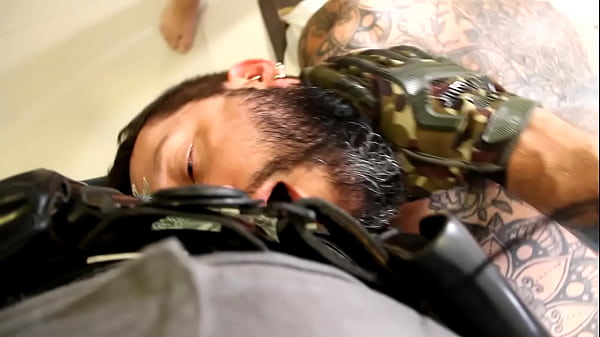 SEGURAN&Ccedil;A GANHANDO UM BOQUETE