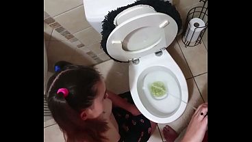 Step daughter taking her daddy for a pee and give him a blowjob