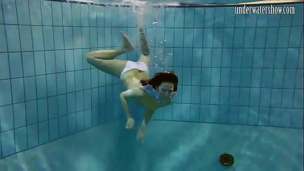 Teen loses her panties underwater