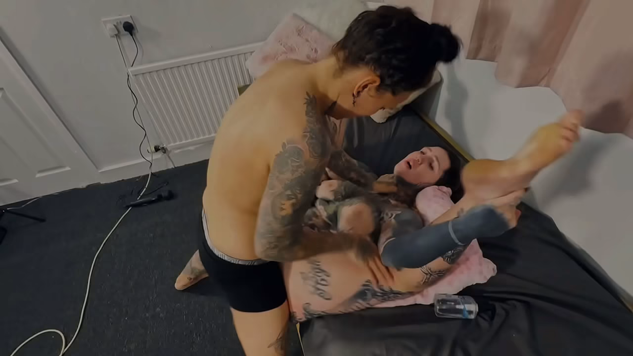 Filthy lesbian squirting domination