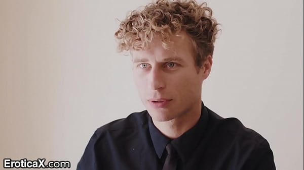 Download Video - Emily Willis Tries New Kinky Tricks In The Bedroom - EroticaX