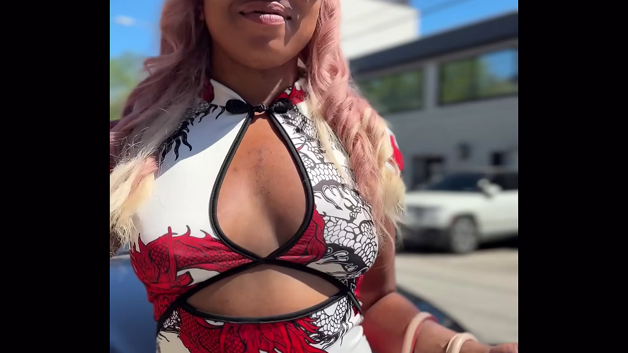 Str8rich walk out to fijii looking amazing