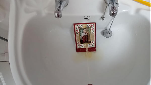Download Video - Holy piss&excl;