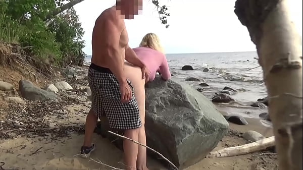 Urgent help from stranger on the coast