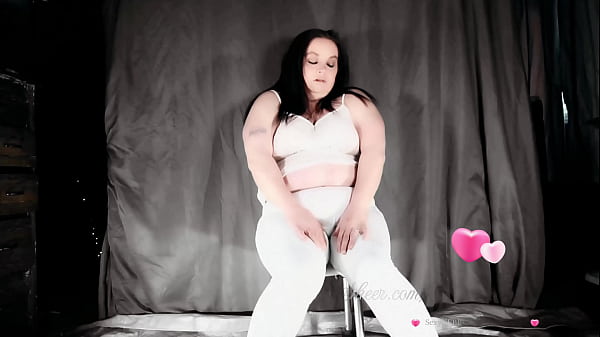 White Pants Multiple Squirts - Preview