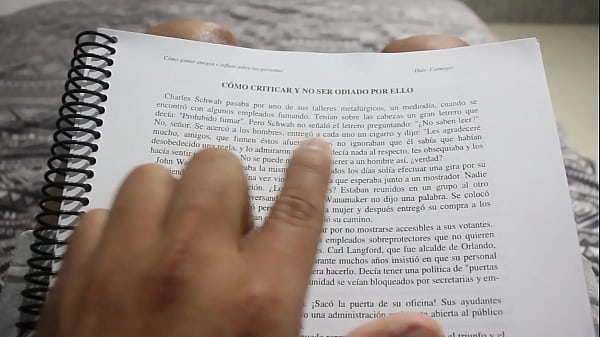 Ella me paga con Sexo duro para ayudarla en su examen "No le digas a papa"