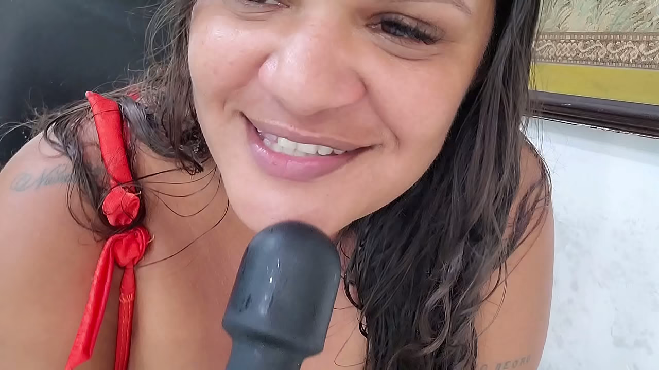 A dama de vermelho safada e gostosa