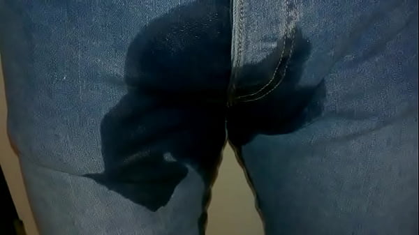 thumb peeing