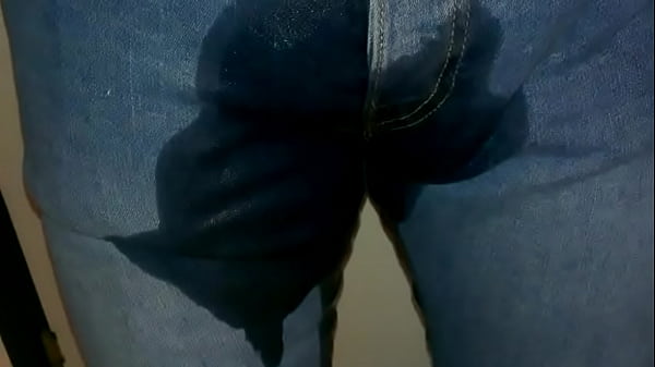 thumb peeing