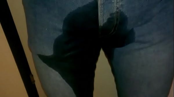 thumb peeing