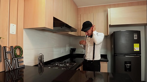 Do&ntilde;a Florinda is very horny and sleeps with a friend of Quico's - Karen Slent