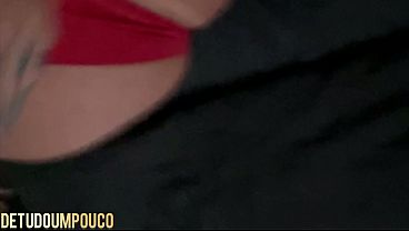 La traviesa mujer casada se escapó en mitad de la noche para sentarse sobre el delicioso pene del tipo tatuado.
                   La traviesa mujer casada se escapó en mitad de la noche para sentarse sobre el delicioso pene del tipo tatuado. muchos negros