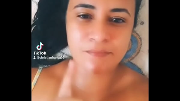 EXCITADISSIMA VENHAM ME DAR LEITINHO GOSTOSO MEUS AMORES