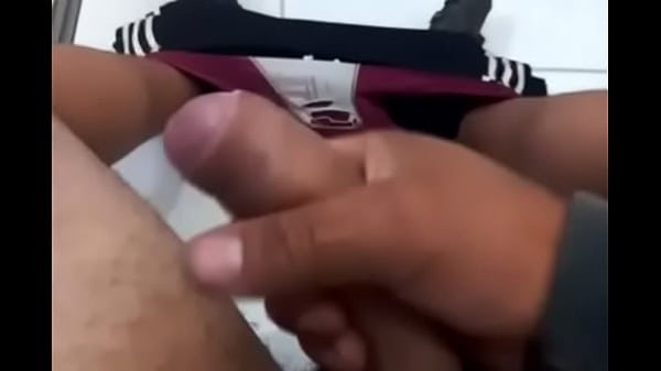 Masturbation D'un Hétéro