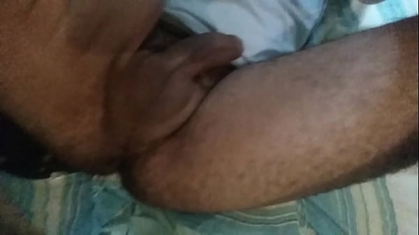 Download Video - Acordei querendo enfiar algo no cu