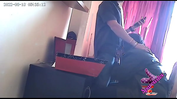 Spy camera : secretary caught sucking Mr John's cock