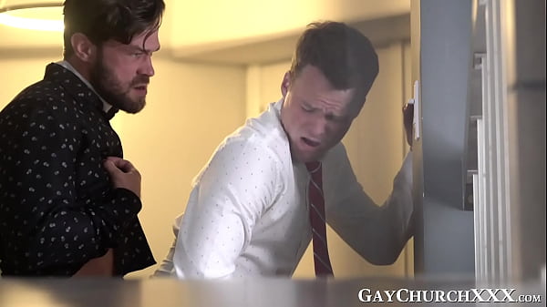 Magnetic lust huge cock pastor pounds on stairwell