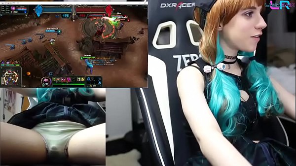 Download Video - Teen Playing League of Legends with an Ohmibod 1&sol;2