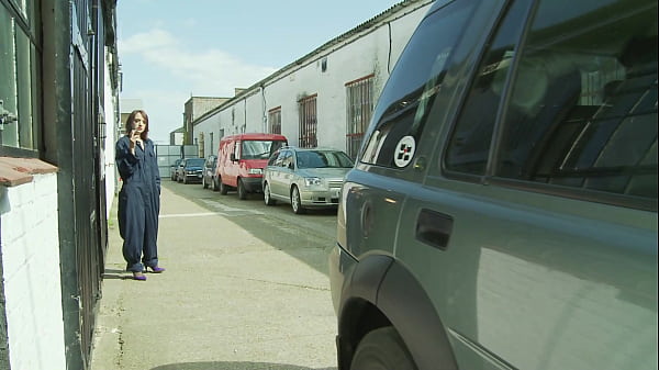 Farrah Fox Fucks Two Hot Chicks