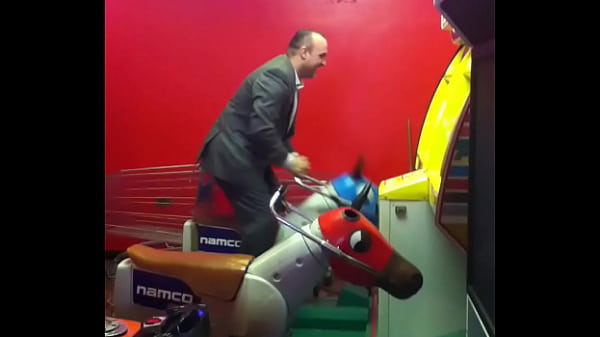 LEE KNOWLES RIDE AGAIN.MOV Thumbnail