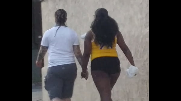 Ébène Chubby Cul Candide