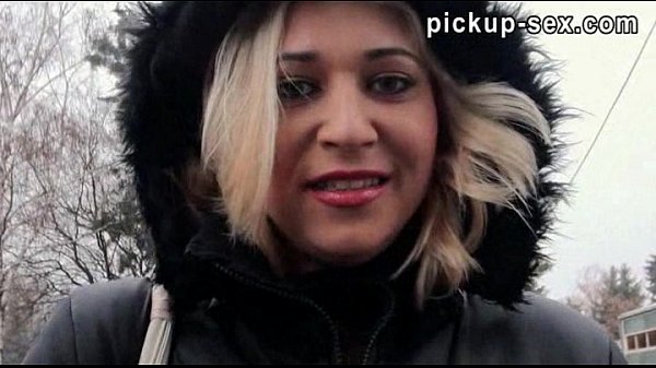 Amateur Linda Ray flashes her tits and pounded ...