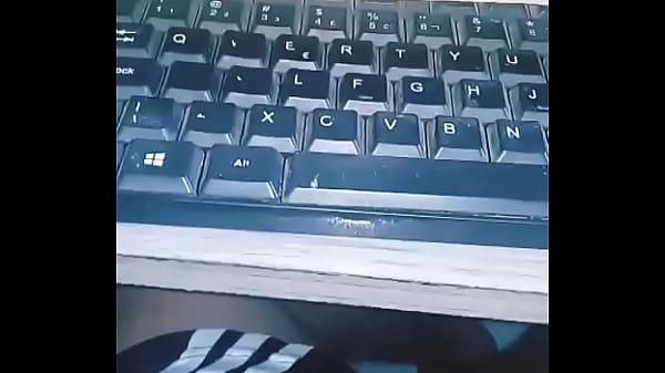 thumb usingthecomputerandsamplingthestick
