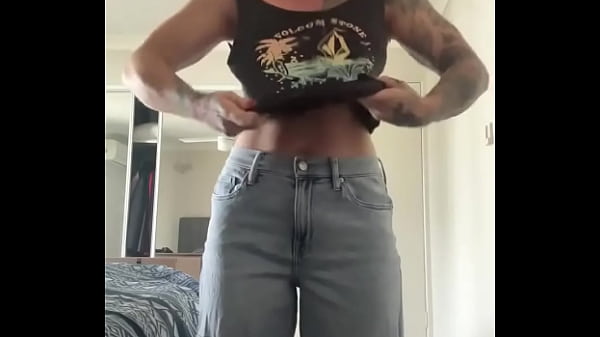 This day-to-day stuff is so fun to film and fun to watch too, apparently. Oh and just a little side note, yes, it's me cha...