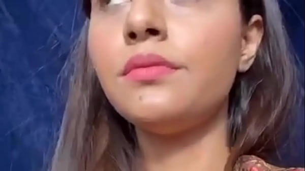 Belles Filles Asiatiques Sexy Et Bite Épaisse Et Dure