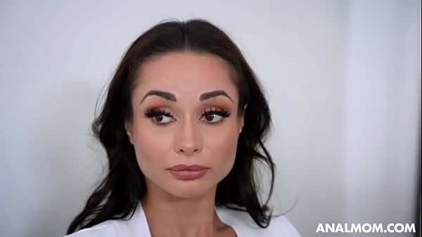 Download Video - Sexy MILF Makes Anal Deal With Her Noisy Neighbour - Crystal Rush