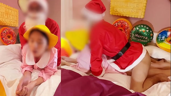 [Naughty Christmas] Creampie in a small pussy! Pregnancy practice with Santa