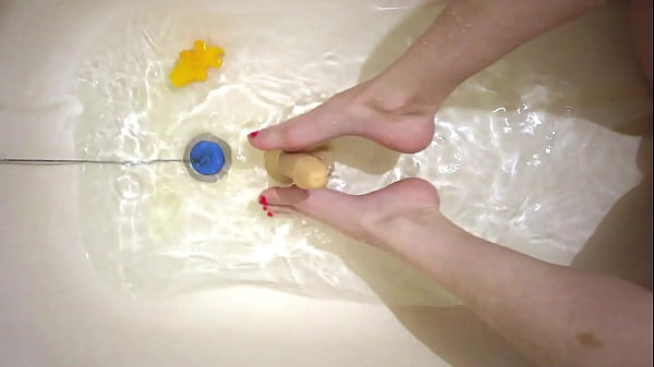 Sexy legs in the bath, foodjob and handjob