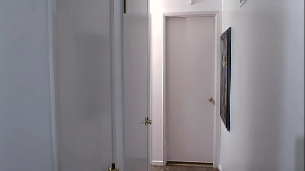 Hannah Harper Is A Sensual Temptress Fucking A ...