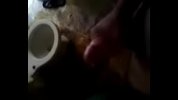 pajita en el bathroom.