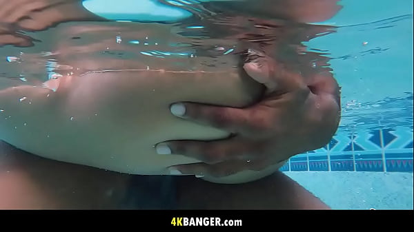 Exotic cutie Clara Trinity enjoys underwater sex!