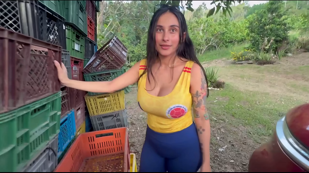 sexo con una chica de pueblo, exotica y tetona cabalgando en mi verga