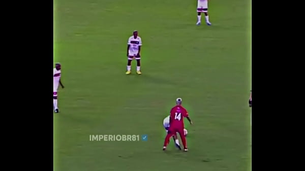 Arrascaeta fudendo o Carlos Alberto ao vivo